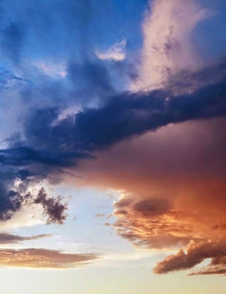 dramatic deir ez zor sky at sunset