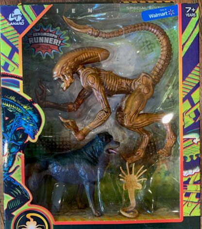 Alien Action Figure - 7" Xenomorph Drone w/Pod & Hugger, Warrior Xenomorph, & Lanard Xenomorph Runner - Image 3