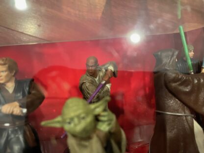 (DAMAGED BOX) Disney Store Star Wars Jedi 6 Action Figure Toys - Image 4